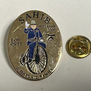 2000 SAHIB Potentate Lou Ortt A Masonic Family Lapel Hat Pin 1"x1.25"